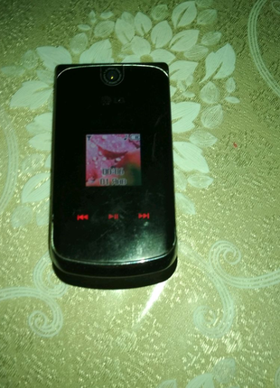 Телефон lg kg8102 фото