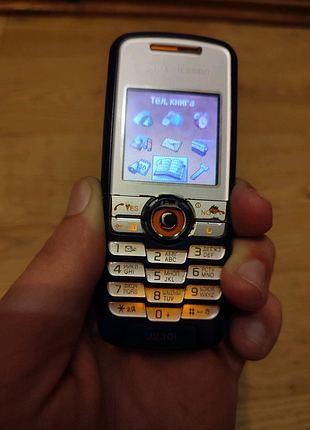 Телефон sony ericsson j230
