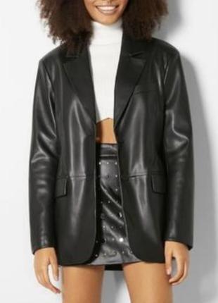 Кожаный пиджак от  bershka