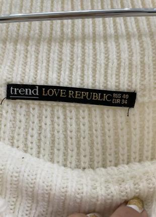 Вʼязаний світер з бісером 3