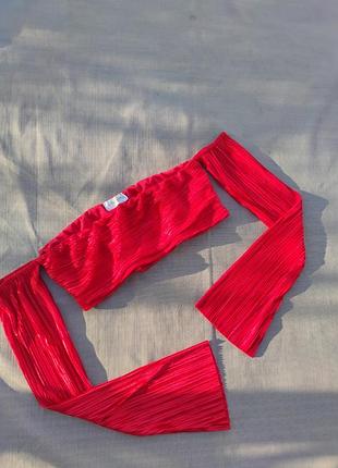 Топ з довгими рукавами