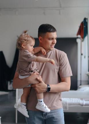Базовые однотонные футболки4 фото