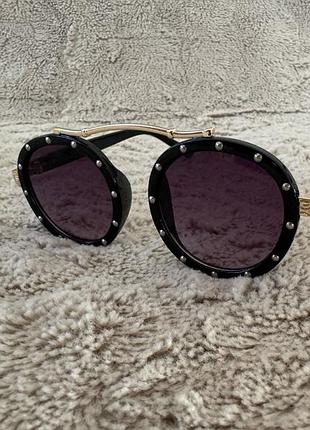Стильные солнцезащитные очкиchildren place 5-9 лет!