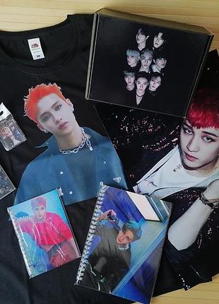 Комплект блокнот +брелок + зошит + зошит + скетчбук + футболка чорна крістофер бан bang cha+коробка stray kids