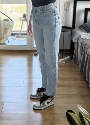 Джинсы zara skinny straight свет голубые3 фото