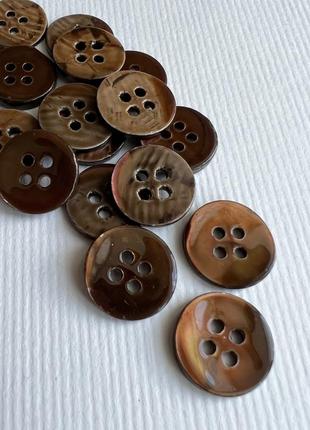 Ґудзик 500/579 сорочковий гладкий тонкий 4отвори коричневий 15мм ракуш