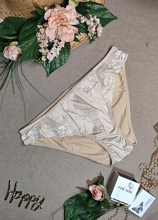 Вишукані жіночі трусики з мереживом