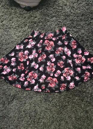 Спідничка в квіти