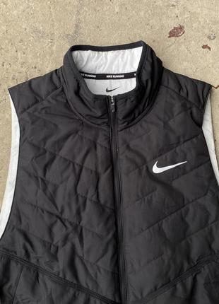 Жилетка nike therma fit2 фото