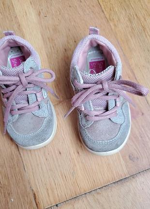 Черевики для дівчинки