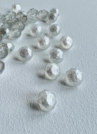 600/043 пуговица блузочная на ножке грани серая 13мм пластик