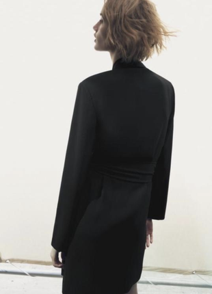 Платье-блейзер, пиджак черная zara с поясом2 фото