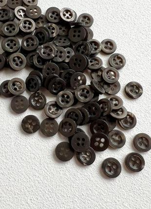 600/243 ґудзик сорочковий бортик 4отв сірий 10мм пластик