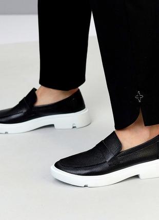 Стильные черные кожаные туфли лоферы натуральная кожа флотар на белой подошве3 фото