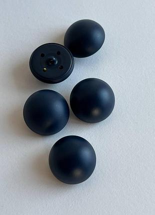 Ґудзик горох світліший синій 27мм металевий