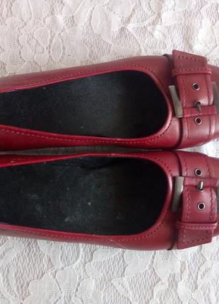 Кожаные туфли tamaris