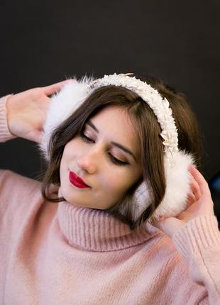 Тёплые меховые наушники, расшиты хрусталём, размер универсальный