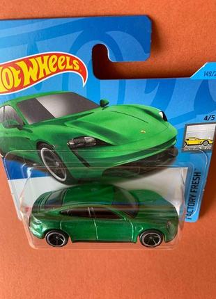 Машинка хот вилс порш porsche taycan hot wheels 20234 фото