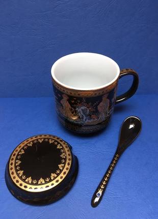 Чорна гуртка чашка з крышккой і ложкою для чаю 300 мл