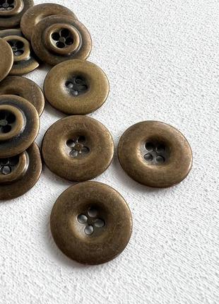 Ґудзик костюмний з бронзовим відтінком 4отв золотий 20мм метал