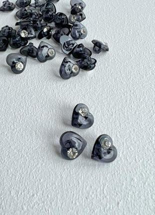 600/040 пуговица блузочная с камушком прозрачная серая 12мм пластик