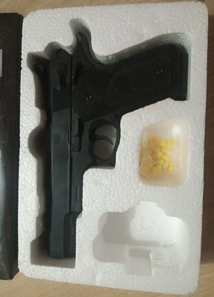 Іграшковий пістолет2 фото