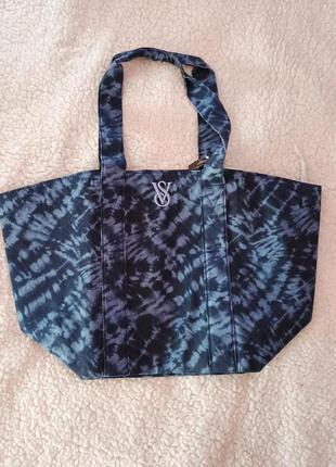 Сумка tote bag in batik look
victoria's secret4 фото