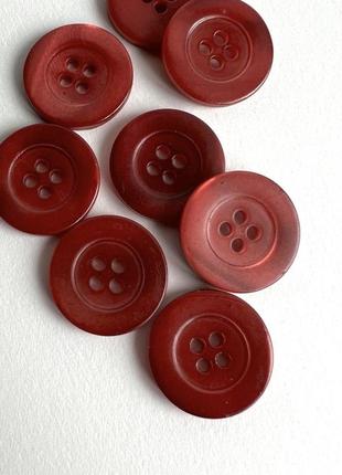 Ґудзик 7/629 костюмний бортик 4отв червоний 20мм мушля