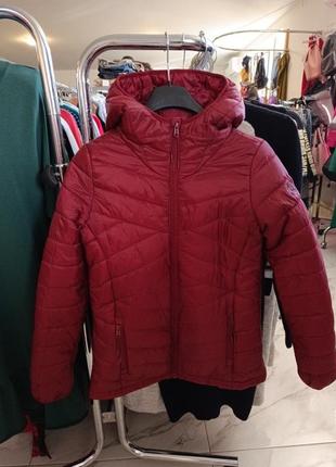 Куртка жіноча