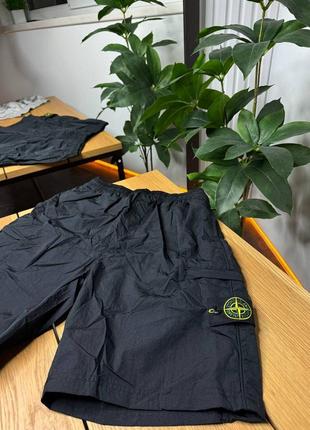 Нейлоновые шорты stone island3 фото