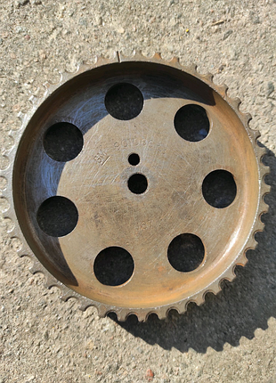 Шестерня розподільного валу опель вектра, омега, кадет