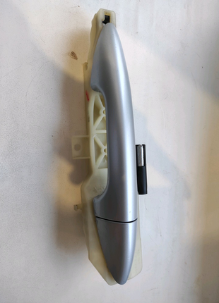 Задняя левая ручка хюндай акцент солярис