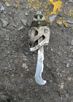 Ограничитель задней двери опель вектра б