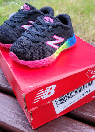 Кросівки дитячі new balance kid's fresh foam arishi v2 bungee run1 фото