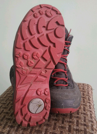 Жіночі черевики lowa4 фото