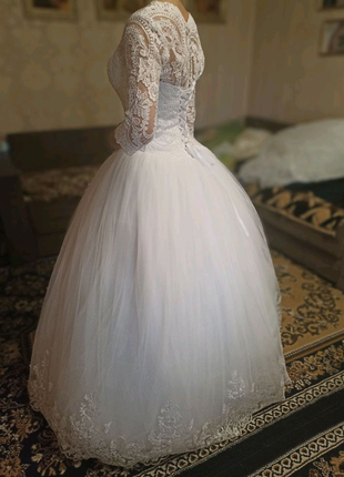 Весільна сукня6 фото