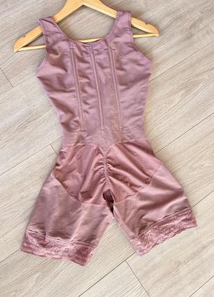 Розовое нюдовое бежевое компрессионное белье комбинезон женский утягивающий утяжка s m6 фото