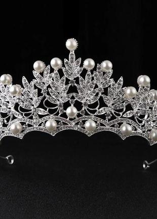 Свадебная диадема, корона, тиара на голову для невесты с жемчугом посеребрение