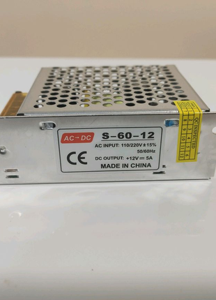 Блок живлення 12v 5 a metal