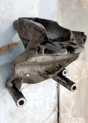 Опора двигуна на volkswagen туарег 2.5 (2003-2010) 070 199 308 l