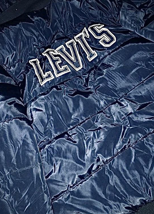 Пуховик від levi's3 фото