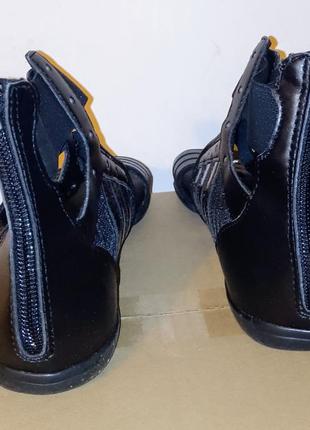 Чорні босоніжки adidas. розмір 35-35,53 фото