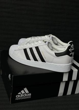 Adidas superstar