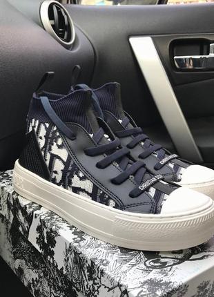 Жіночі кросівки топ якість 🥑