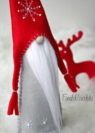 Скандинавський гном з північним оленем. гном скандинавського різдва, ніссе2 фото