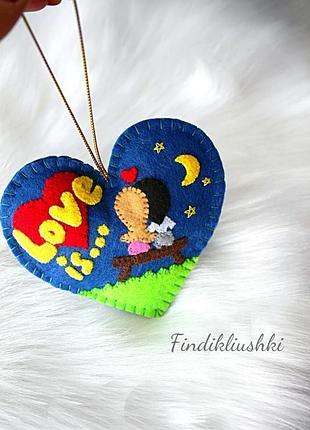 Сердечко love is ... подарунок коханій людині. hand made