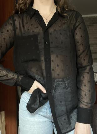 Черная блуза в горошек прозрачная stradivarius