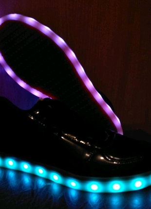 Продам led-кросівки