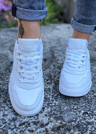 Кросівки adidas