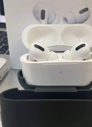 Airpods pro1 фото